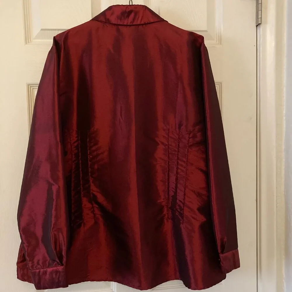 Excellent Condition, SZ 2X, BURGUNDY, Coldwater Creek w/ Beaded Pintucks - Picture 2 of 4